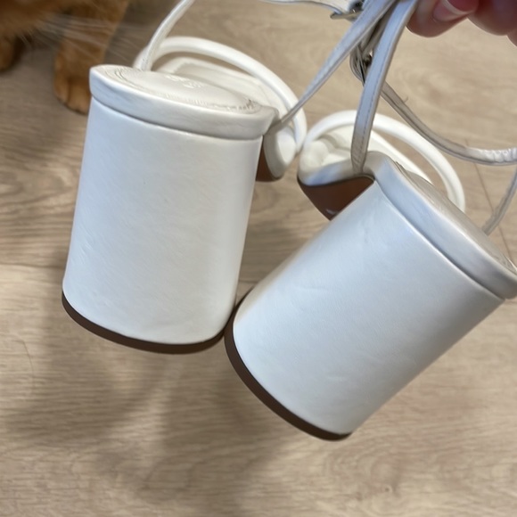 ASOS White Chunky Heels - Picture 4 of 4